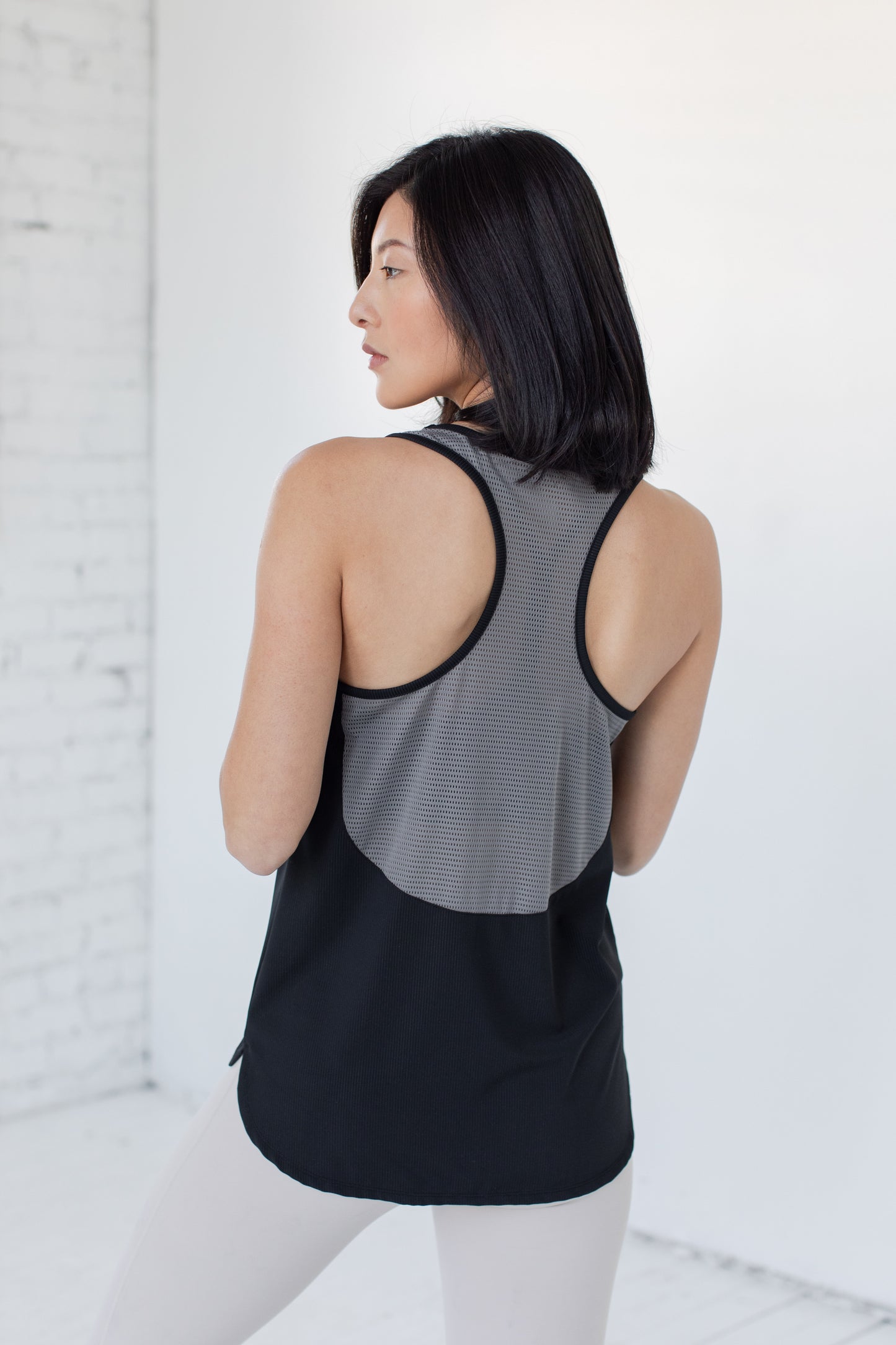 Alexa Mesh Tank