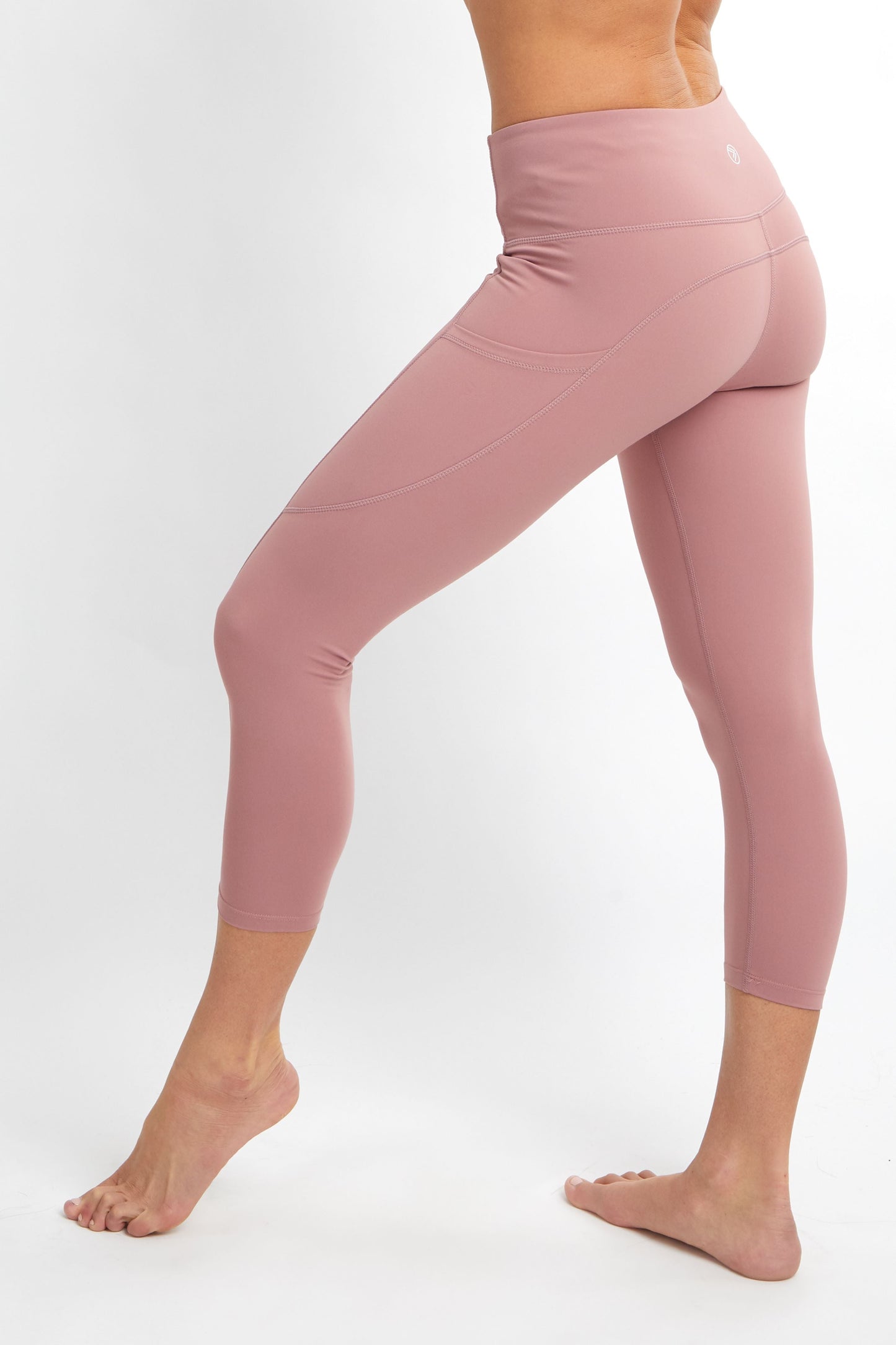 Alta Silk Velvet Capri